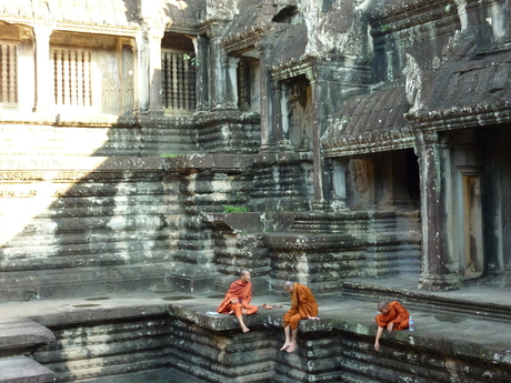 Monniken in Angkor Wat