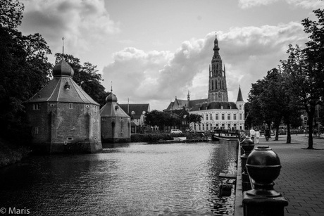 Haven en grote kerk breda