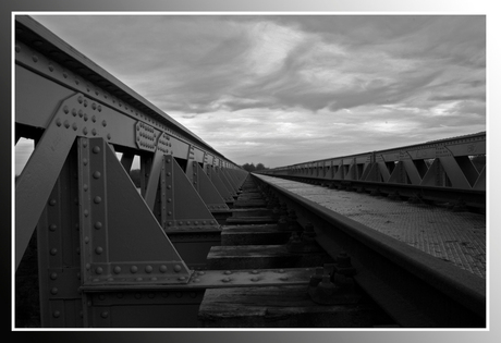 Oude Moerputten spoorbrug