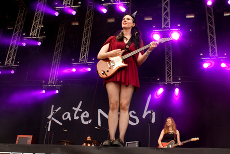 Kate Nash Zwarte Cross
