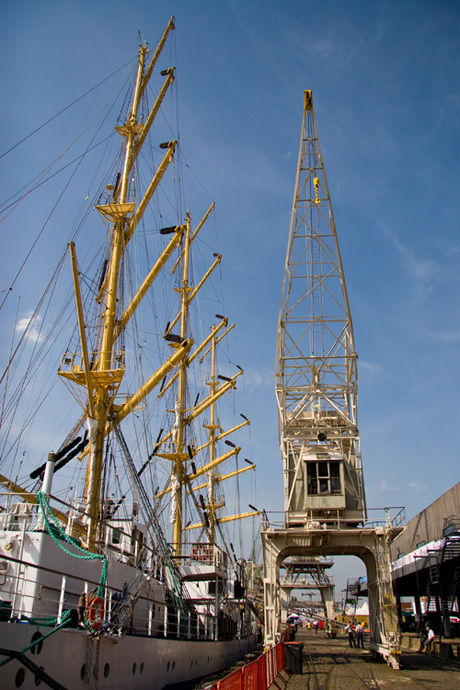 Rek je maae uit, ik ben toch de grootste