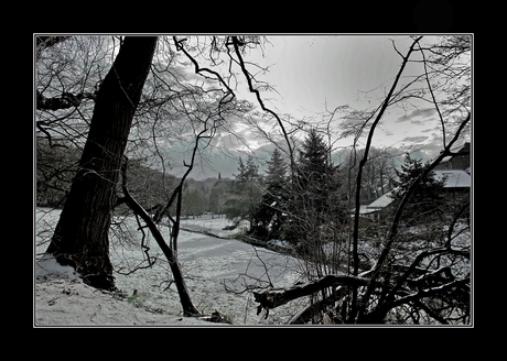 Kapelletje in de sneeuw