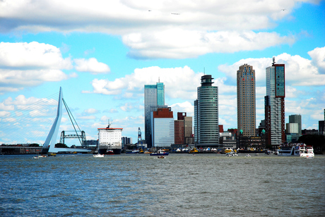 Rotterdam vanaf de Maas