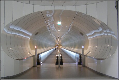 Looptunnel naar Metro