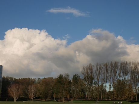 in de wolken