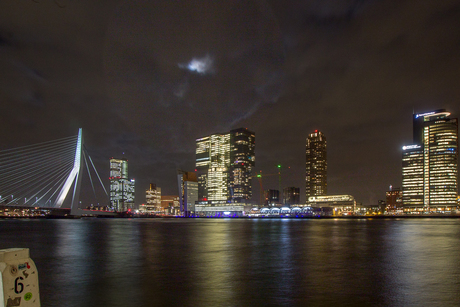 Avond Stadsgezicht - Erasmusbrug - HDR