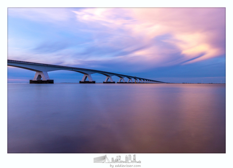 Zeelandbrug tijdens zonsondergang