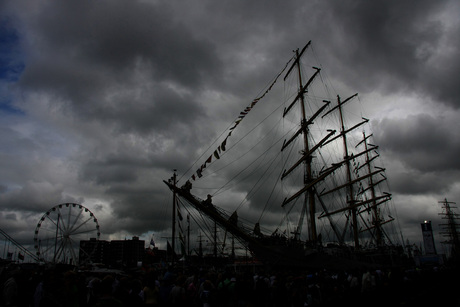 Sail 2010 contrast