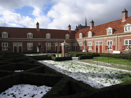 Hofje van Wouw