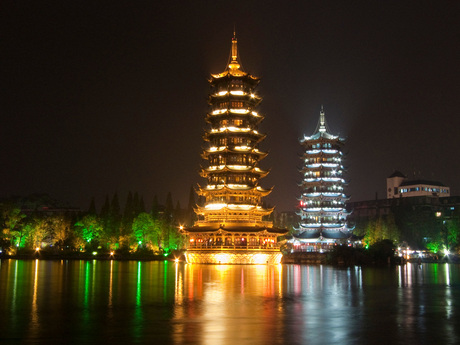 Zonne en maan tempel in Guilin