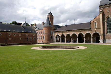 Kasteel binnenplaats