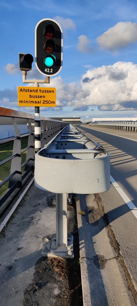 Het licht staat op rood, het licht staat op groen