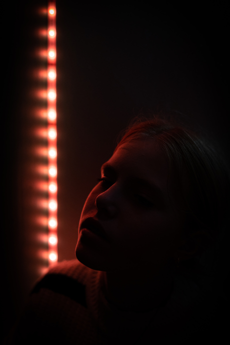 Het samenspel van licht en donker onthult de schoonheid van het leven.