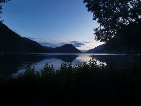 Het meer van Lugano, Italië 