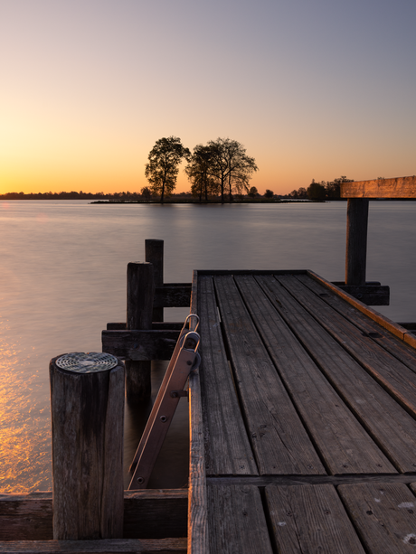 Steiger bij zonsopgang