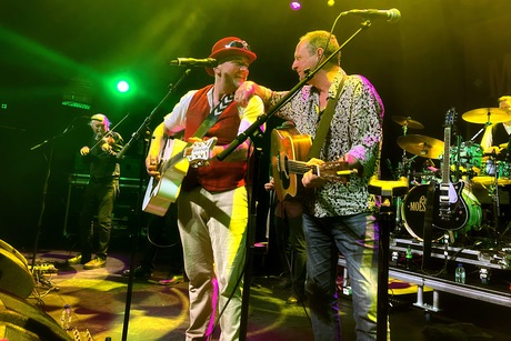 Optreden Pater Moeskroen Nobel, Leiden