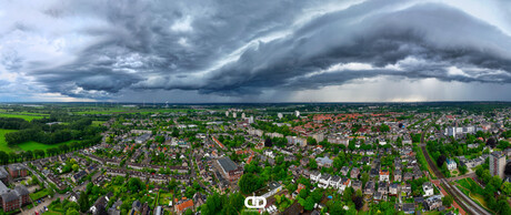 Shelf clouds moving in this evening