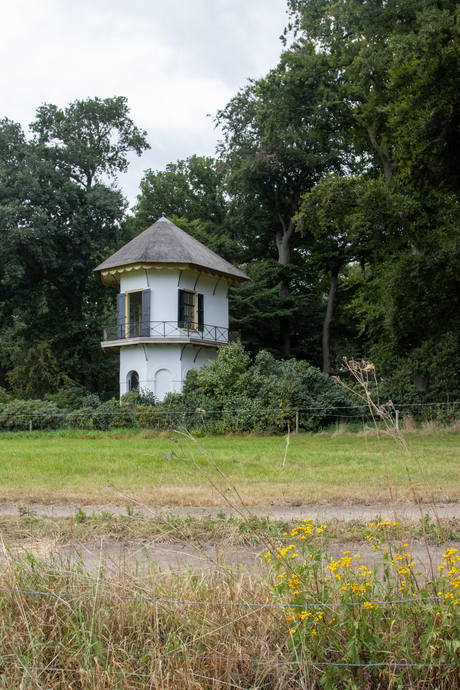 De Staring koepel langs de Berkel