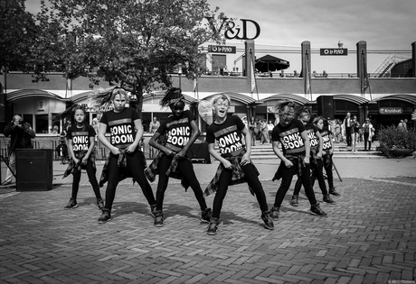 DansGroep SonicBoom MDCAssen In B&W