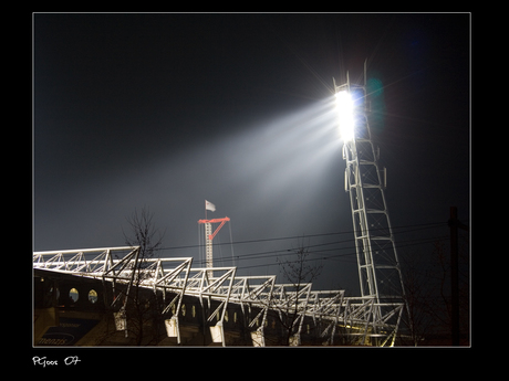 Fc Twente stadion bij avond