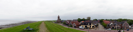 Panoramafoto van het dorp Wierum 