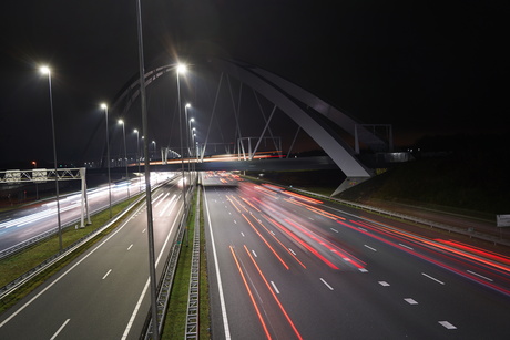 Nachtelijke kunst langs de A1