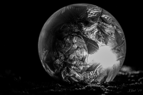 Frozen bubble