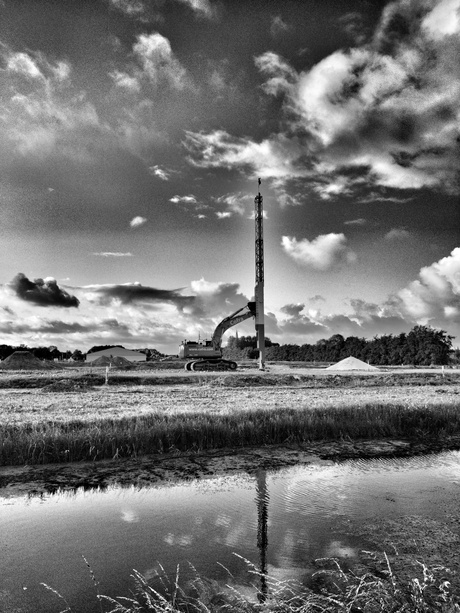 Donkere wolken boven Zwaag