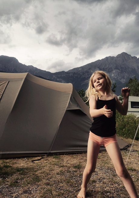 Dansen in de regen en op het strand! 