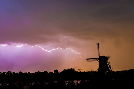 Bliksem bij Kinderdijk