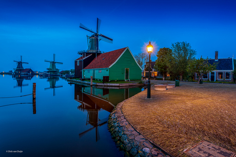 Zaanse Schans by night