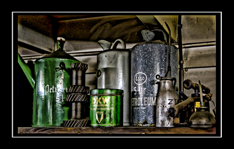 OLD LUBE CANS HDR