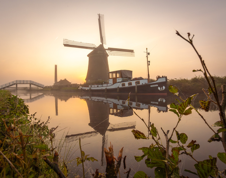 De Kaagmolen in de vroege herfst