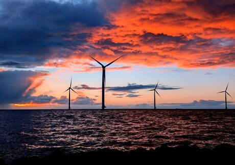 Zonsondergang bij het IJsselmeer 