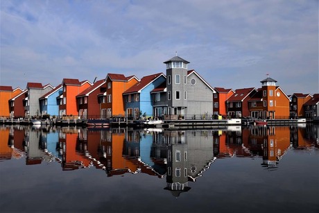 Mooie kleuren in woonwijk Reitdiep in Groningen