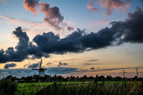 Polder in de wolken
