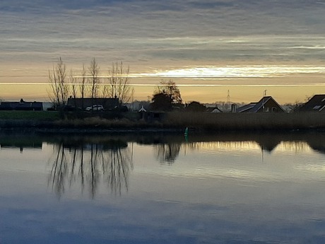 Donkere wolken, boven Krimpen aan den IJssel