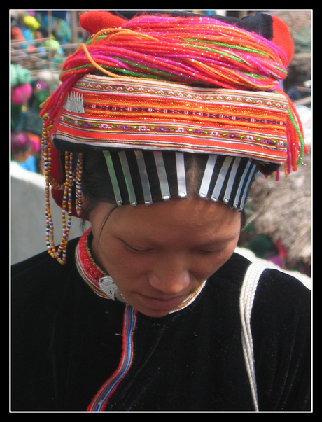 H'mong vrouw op markt