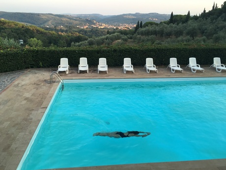 Swimmingpool with a view! #fitblijvenopvakantie