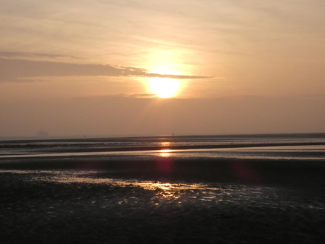 ondergaande zon op Terschelling