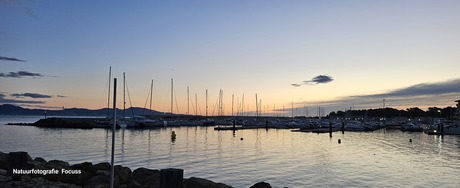 Zonsopkomst aan de Middellandse zee 