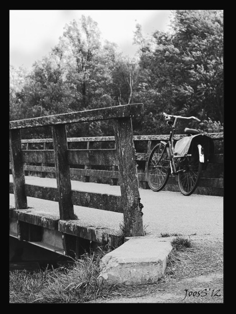 bike on a brigde