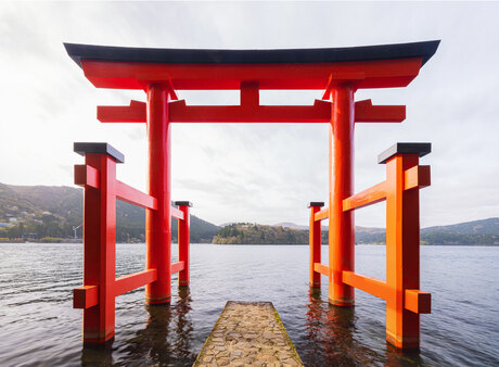 Heiwa no Torii Shrine - Lake Ashi (Japan)
