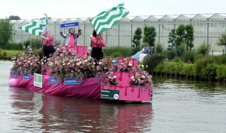 P1250070   PINK RIBBON nr13     Westland  Varend  Corso   Blakervaart de Lier 21 juni 2024  