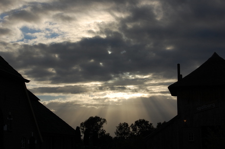 De zon breekt door