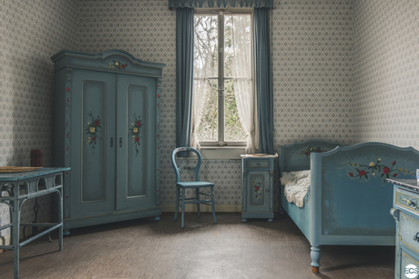 Small blue room