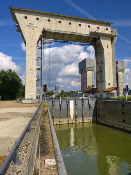 Amsterdsm Rijnkanaal en omgeving 461.