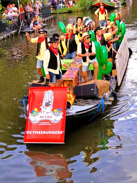 20240816  195235   De Lier  Avondgondelvaart  op de Leede  16 aug 2024  