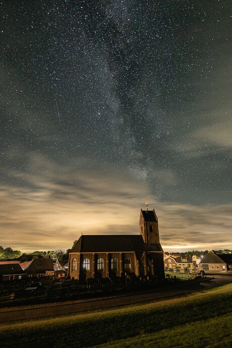 Melkweg boven de Mariakerk