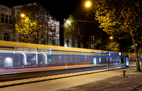 Tram bij de Hollandsche Schouwburg